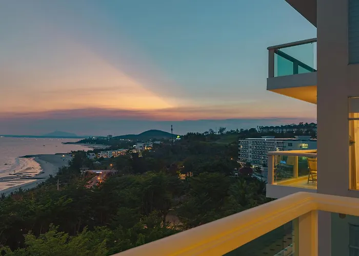 Апартаменты Ocean Melody - 3br Beachfront At Ocean Vista