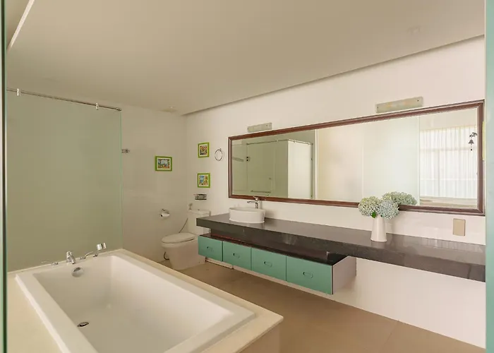 Ocean Melody - 3br Beachfront At Ocean Vista Апартаменты Фантхьет