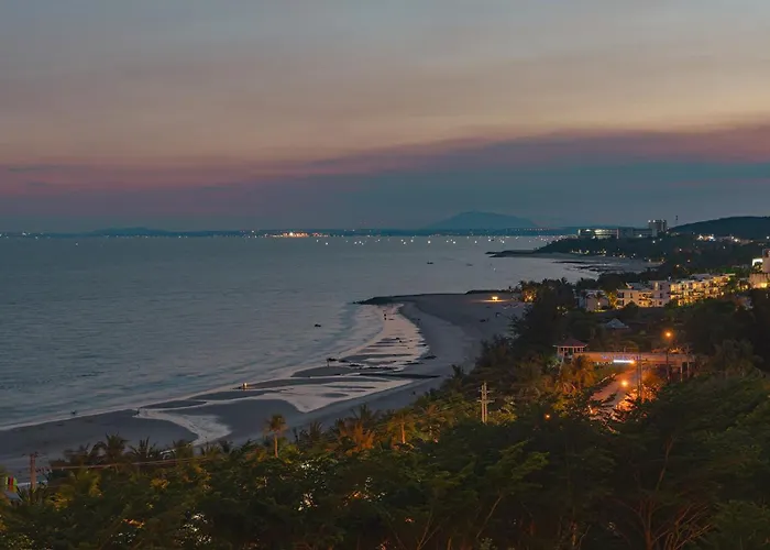 Апартаменты Ocean Melody - 3br Beachfront At Ocean Vista *